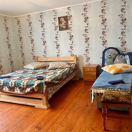 Medova Hata Hotel Verkhnyaya Rozhanka Phòng bức ảnh
