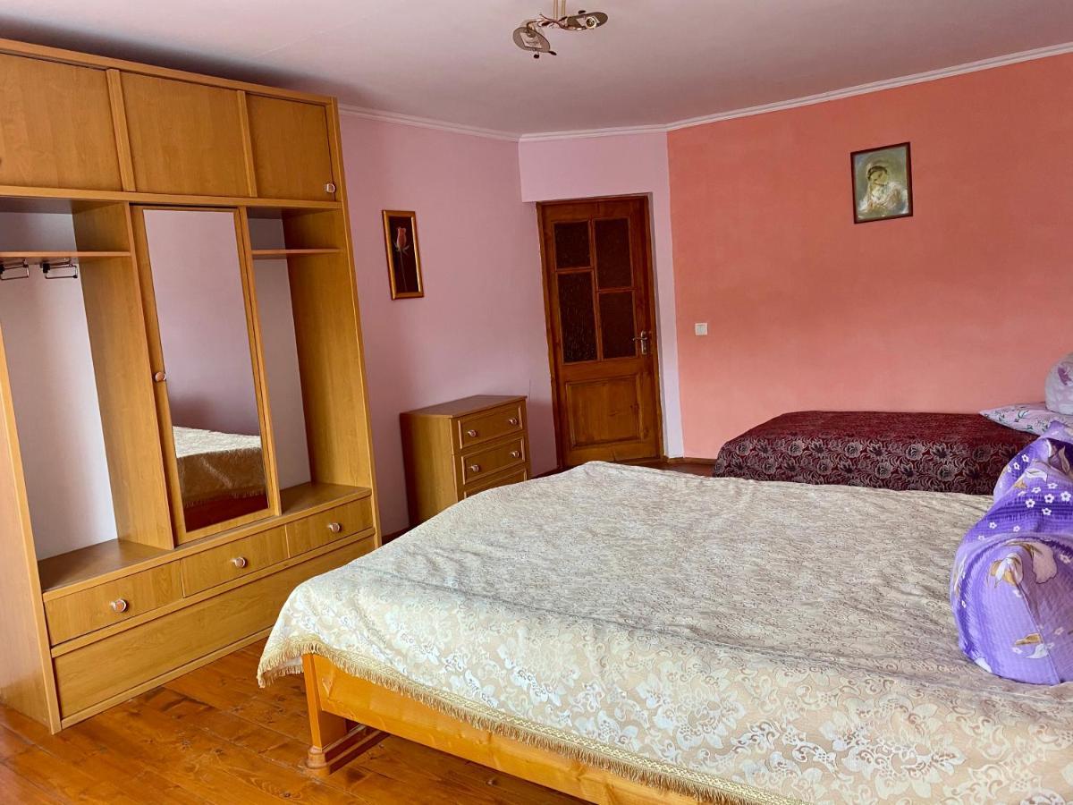 Medova Hata Hotel Verkhnyaya Rozhanka Ngoại thất bức ảnh